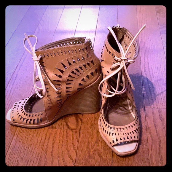 Jeffrey Campbell wedges - Picture 2 of 7
